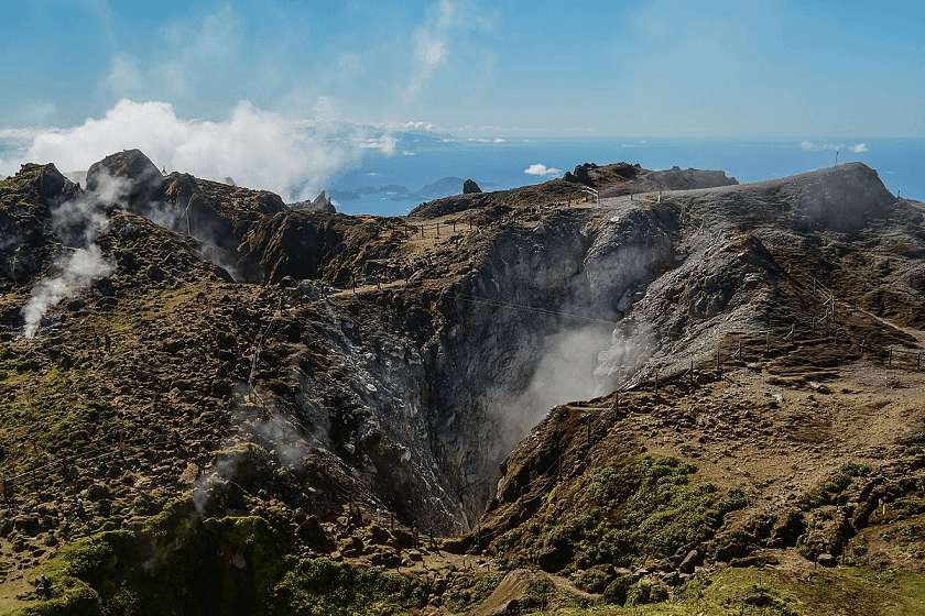 Comment atteint le sommet du volcan ?
